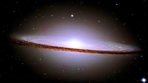 Galaksi Sombrero (Hubble'dan)
