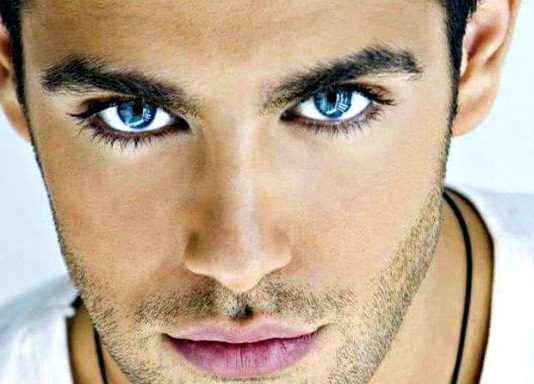 İnsan gözden ibarettir; geri kalan cesettir