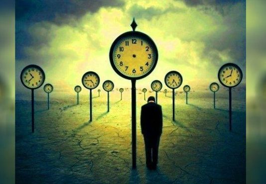 Kayıp zaman yolcularıyız