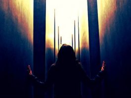 İnsan ilişkilerinin muamması: Kendimde bir başkasını kapsarım