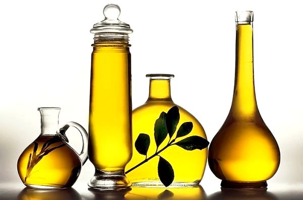 zeytinyagı besin zeytinyağı şişe dekoratif zeytin yaşlanmayı durduran besinler