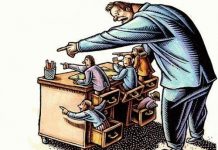 Ne Güzel Komşumuzdun Sen EGO Davranışları ego dolu ego kokan insanlar size 'hadi yenin şu ego’nuzu' deyip duruyor etrafta. Hiç kimse kusura bakmasın bunlar biraz lafı güzaf kalıyor. Tasavvuf dervişlerinin yıllarca tekkelerde nefislerine hakim olmak için çile doldurduklarını düşündüğümde bugün; ' hadi bana gelin ego’nuzu yenelim' diyenler biraz garip kaçıyor.