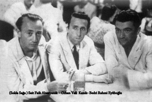 Bir şairin güldestesi: Şiir okumak kolay mı sizce?