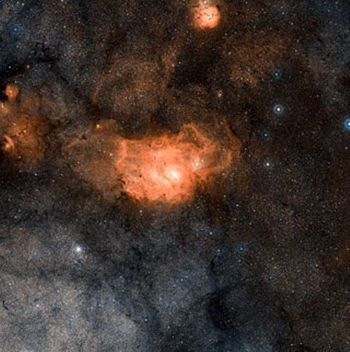 Deniz kulağı nebulasının geniş ölçekten görünümü