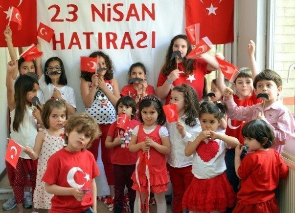 Çocuklar 23 nisan'ı kutladı