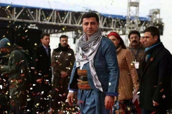 S.Demirtaş Bölgeselliğin dışına çıkabilecek mi?