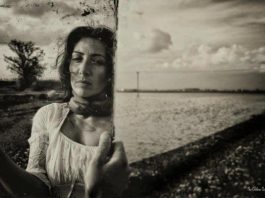 Üçüncü sınıf yazarlar kahvehanesindeki topuk sesleri