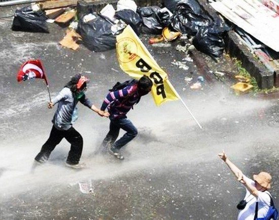 gezi bayrak HDP genel seçim kürtler bdp gençler