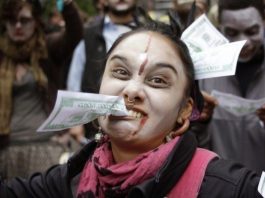 tüketim alışveriş geçim maaş işsizlik avm sigorta ihtiyaç giyim para zombi tüketici