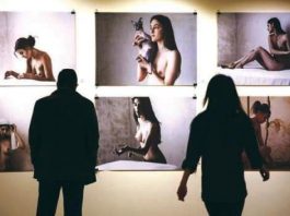 İstanbul Taksim'deki Piramit Sanat Merkezi'nde sergilenen Çırılçıplak adlı sergi.