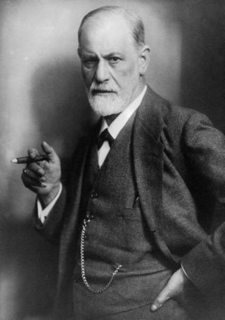  83 yaşında iken son çekilen Fotoğrafı ile Sigmund Freud