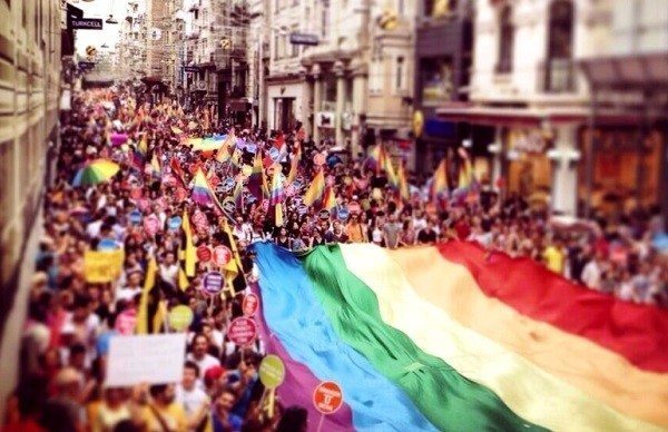 onur yürüyüşü pride istanbul