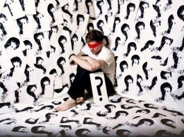 kimlik modernizm yamalı kimlikler kapitalizm kutuplaşma marka tüketim mcdonaldlaşma