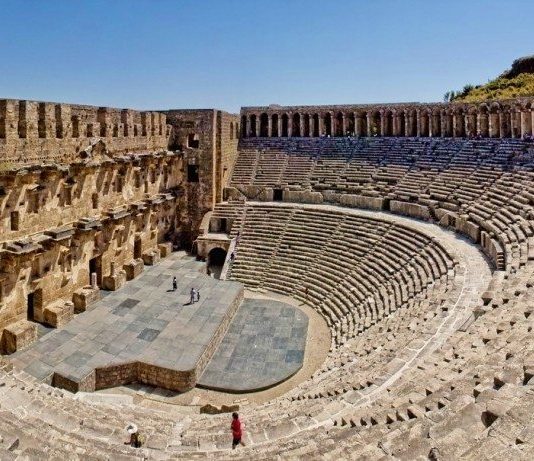aspendos antik tiyatrosu restorasyon antalya