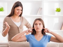 baskın anne baba çocuklar isyan ediyor aşırı ilgi kontrol