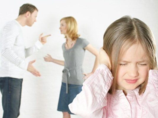 Boşanma sonrası çocuğunuza rol model olun