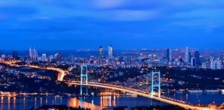 Mercer'ın beş kıtada 230 şehri kapsayan 2016 yılı Yaşam Kalitesi Araştırması sonuçlarına göre İstanbul geçen yıl olduğu gibi 122. sırada yer aldı.