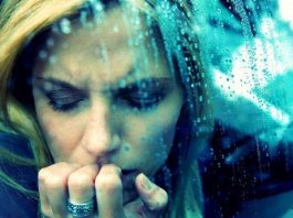 Kadın mağdur rolü oynamayı yaşam şekli haline getirmiş