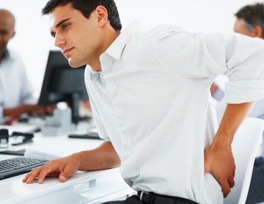 Ani zorlanmayla başlayan bel ağrıları basit tedavilerle iyileşiyor ancak uygun tedavi ve önleyici tedbirler alınmazsa tekrarlıyor.