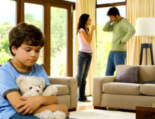 Boşanma sonrasında durumu çocuklara nasıl açıklamak gerekir? Boşanan ailelerde en çok hangi yaş grupları etkileniyor?
