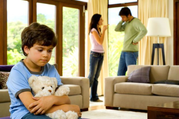 Boşanma sonrasında durumu çocuklara nasıl açıklamak gerekir? Boşanan ailelerde en çok hangi yaş grupları etkileniyor?