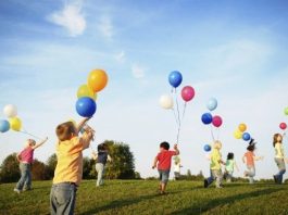 Çocukları bebekleri açık havaya çıkarmak neden gerekli?