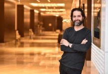 Hollywood’un estetik cerrahından güzellik sırları Ünlü estetik cerrah Mauricio de Maio Hollywood'un estetik cerrahından genç ve güzel görünmenin sırları