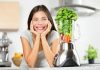 Juicing detoksu nedir? Detoks hakkında bilinmeyenler Herkes detoks yapabilir mi? Juicing nedir? Herkes detoks yapabilir mi? Juicing uygularken nelere dikkat etmek gerekir?