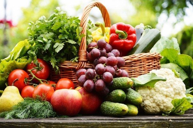 Kanser riskini azaltan doğal besinleri tüketerek bağışıklık sistemini güçlendirebilir, vücudunuzun kansere karşı direncini artırabilirsiniz.