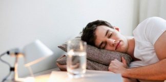 Uykudan önce su içmek zararlı mı?