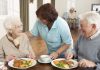 Yaşlılarda her gün yenmesi gereken 4 temel besin yaşlıların günlük beslenme programı