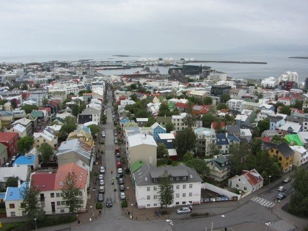 İzlanda: Su ile ısınan buzlar ülkesi