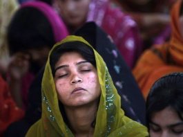 Zen - A Woman: Zaman asla ölmez çember yuvarlak değildir