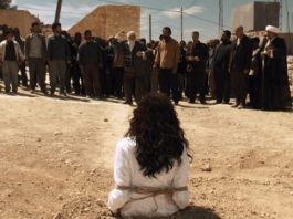 Soraya'yı Taşlamak şeriat ve İran Devrimi