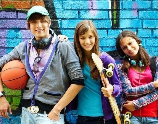 Ergenlik döneminde en çok hangi sorunlar yaşanıyor? Ergenlerle ilişkilerinizde hangi davranışlardan kaçınmanız gerekiyor?