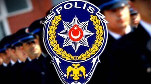 Türk Polis Teşkilatının 171. kuruluş yıl dönümü etkinliklerine yönelik terör eylemi yapılacağı istihbaratı İstanbul Emniyet Müdürlüğünü teyakkuza geçti. İstanbul polisi şehrin dört bir yanında geniş çaplı güvenlik önlemleri alıyor.