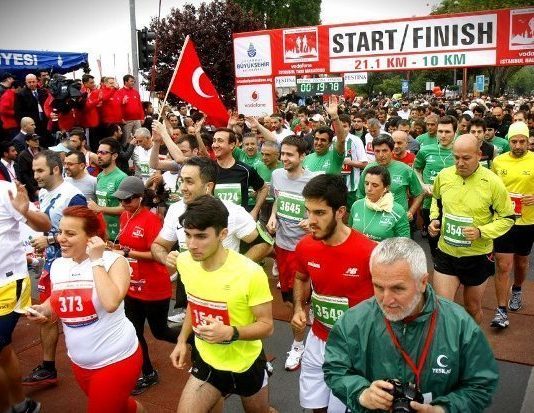 vodafone istanbul yarı maratonu spor aş ibb 23 nisan'da tarihi yarımada yenikapı balat