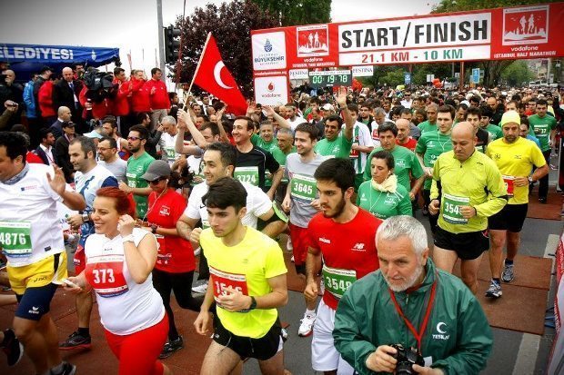 vodafone istanbul yarı maratonu spor aş ibb 23 nisan'da tarihi yarımada yenikapı balat