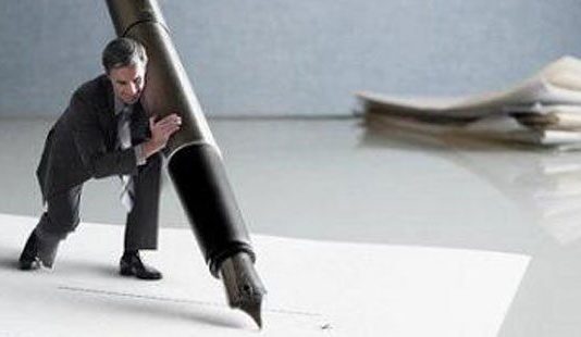 Aslında zordur yazmak