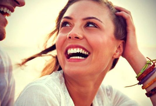 Kahkaha atarak hamile kaldılar tüp bebek palyaço yöntemi