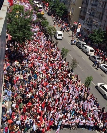 Türkiye Gençlik Birliği (TGB) 19 Mayıs Atatürk'ü Anma Gençlik ve Spor Bayramı kapsamında "Birinci Vazife Yürüyüşü" düzenledi.