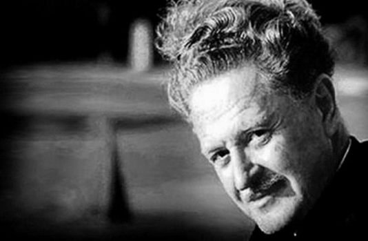 Yalan'daki Seçimim: Edebiyatçı mı? Siyasetçi mi?