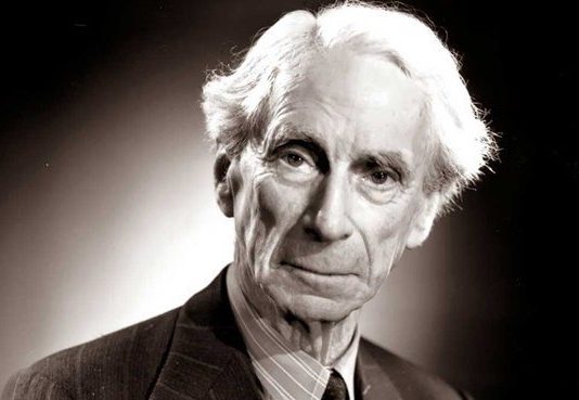 Sorgulayan Denemeler: Hiçbir şey ve aynı anda her şeyim