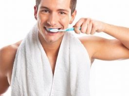 Diş fırçası nasıl seçilmeli? Daha beyaz dişler için ne yapmalı?