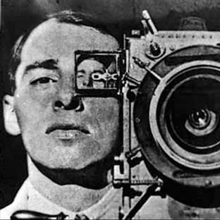 Dzigo Vertov'dan gerçeğin belgeseli: Film Kameralı Adam