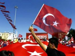 Bir ilk: CHP mitingine Ak Parti'den büyük destek