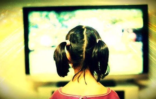 Çocukları haber bombardımanından nasıl korumalı?