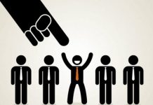 Eser miktarda ironi içerir (2) farklı olmak siyaset kutuplaşma parti