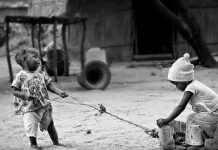 Kaf Dağına çıkarılmış beklentiler ve toplumsal mutsuzluk Kaf Dağına çıkarılmış beklentiler ve toplumsal mutsuzluk