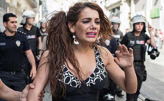 Hande Kader: İki yüzlüdür bizim vicdanımız!